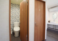 Women's toilets
